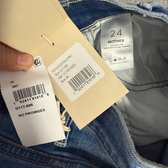 Mother The Hustler Ankle Fray, No Promises, 24 - Picture 4 of 5